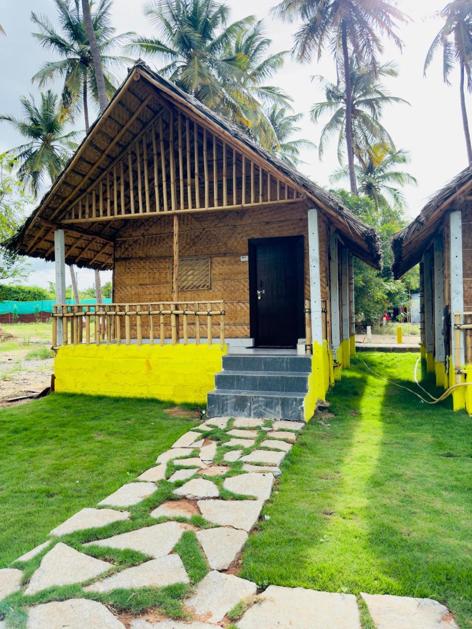 Tamarind Tree Way Side Amenities Hotel Hospet Bagian luar foto