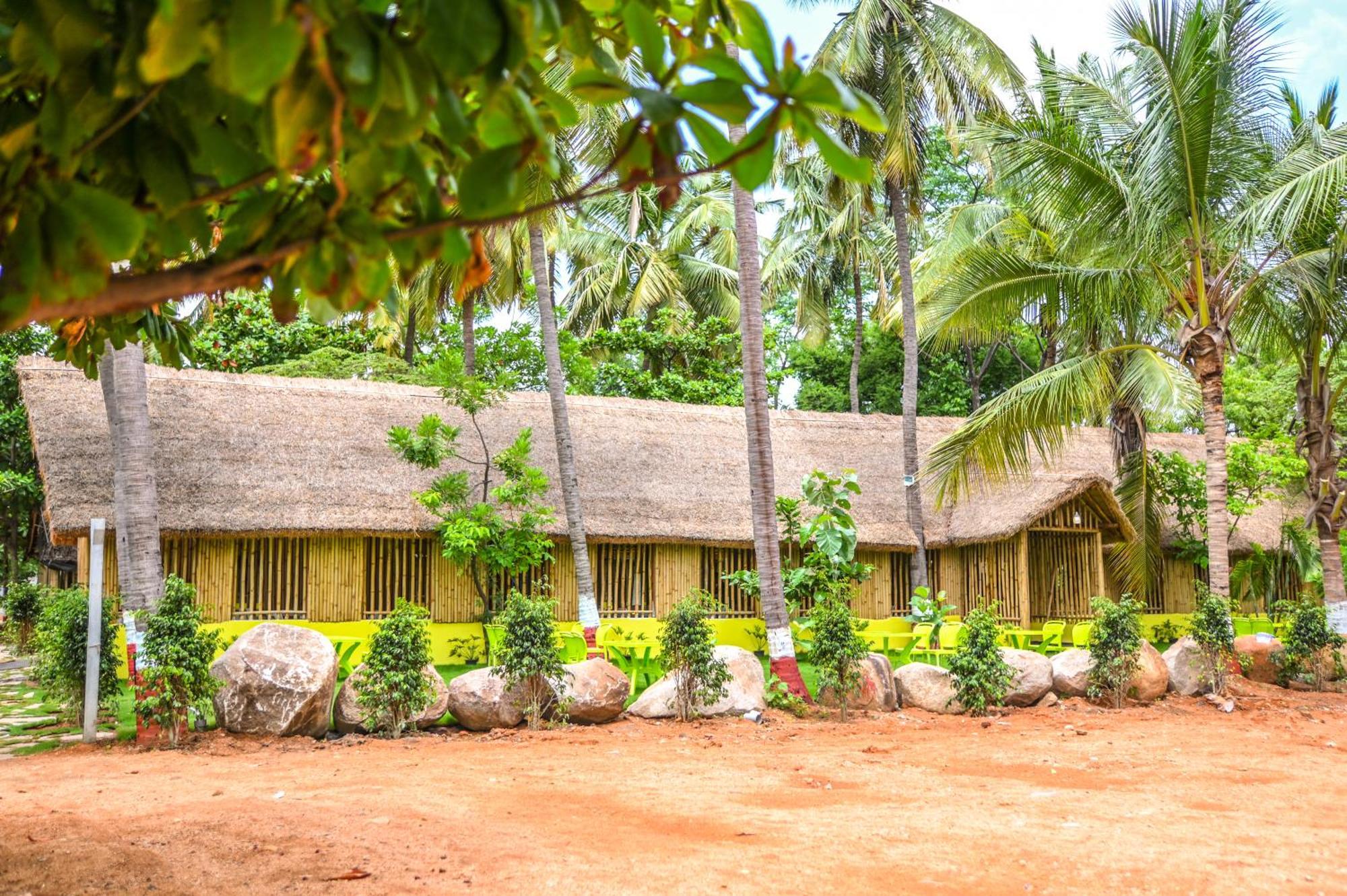 Tamarind Tree Way Side Amenities Hotel Hospet Bagian luar foto