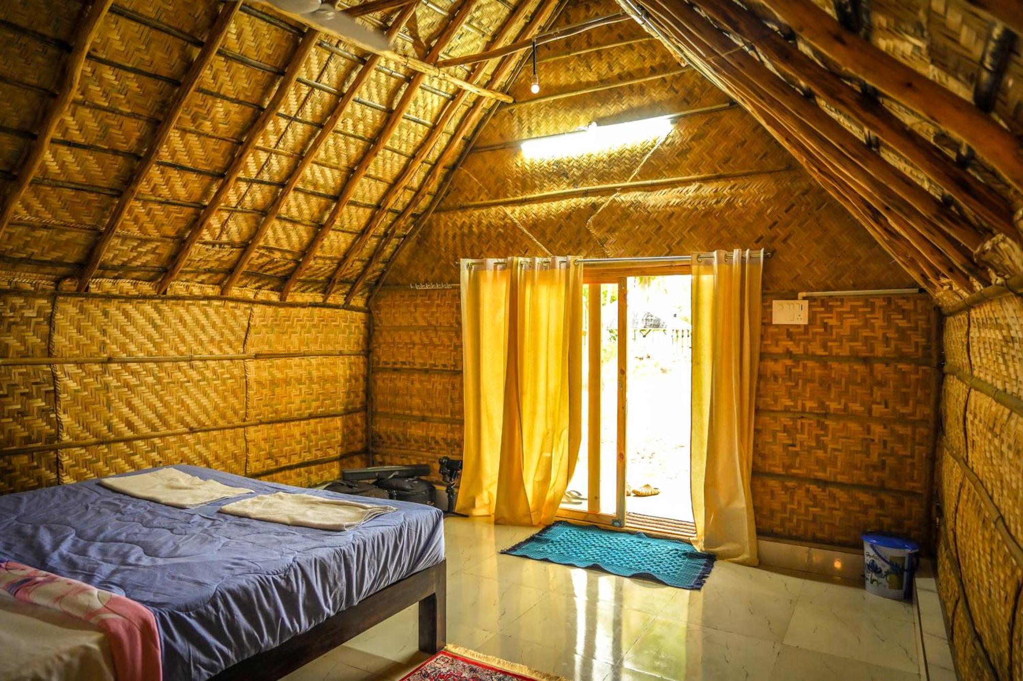 Tamarind Tree Way Side Amenities Hotel Hospet Bagian luar foto